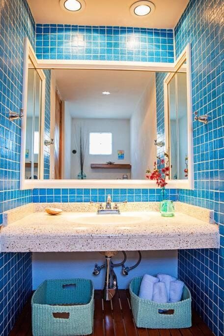 2BR Steps to Malecón Panoramic views Private pool House in La Paz
