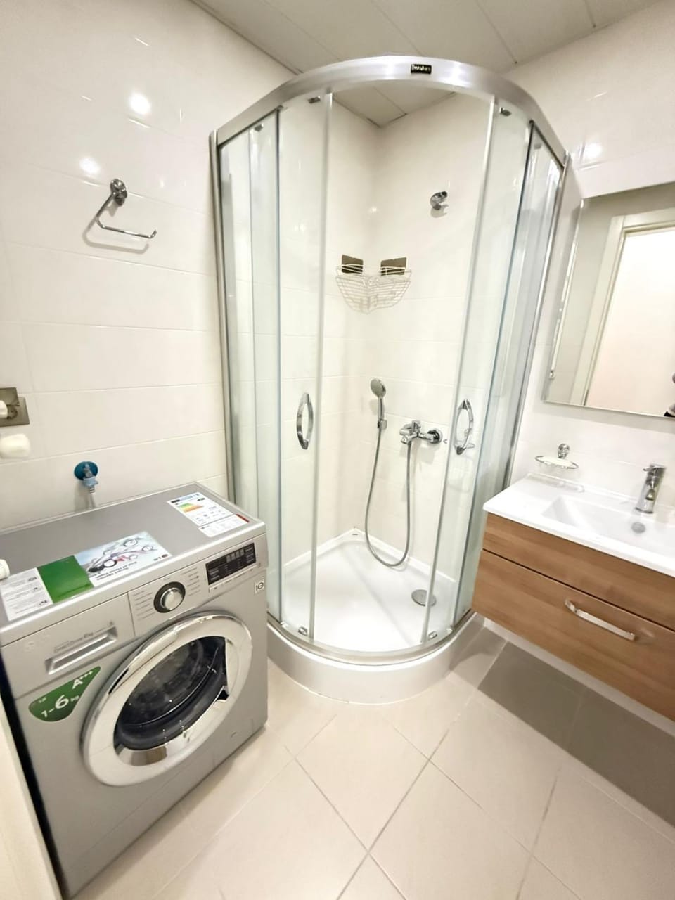 Bathroom, washing machine