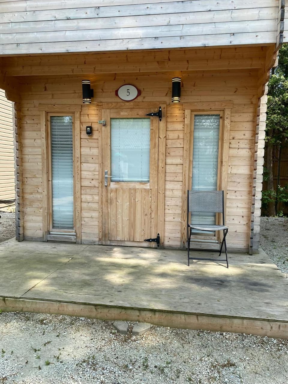 Wasaga Beach Bunkie 5 House in Wasaga Beach