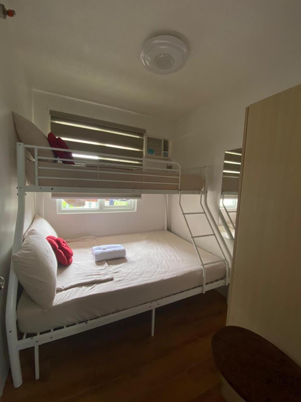 bunk bed