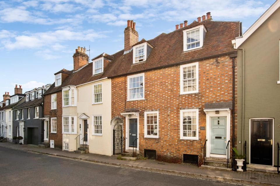 Property building, Day, Street view, Location