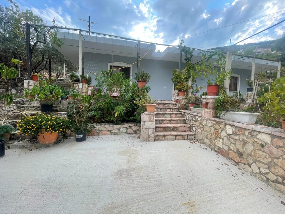 Belulaj Home Apartment in Sarandë