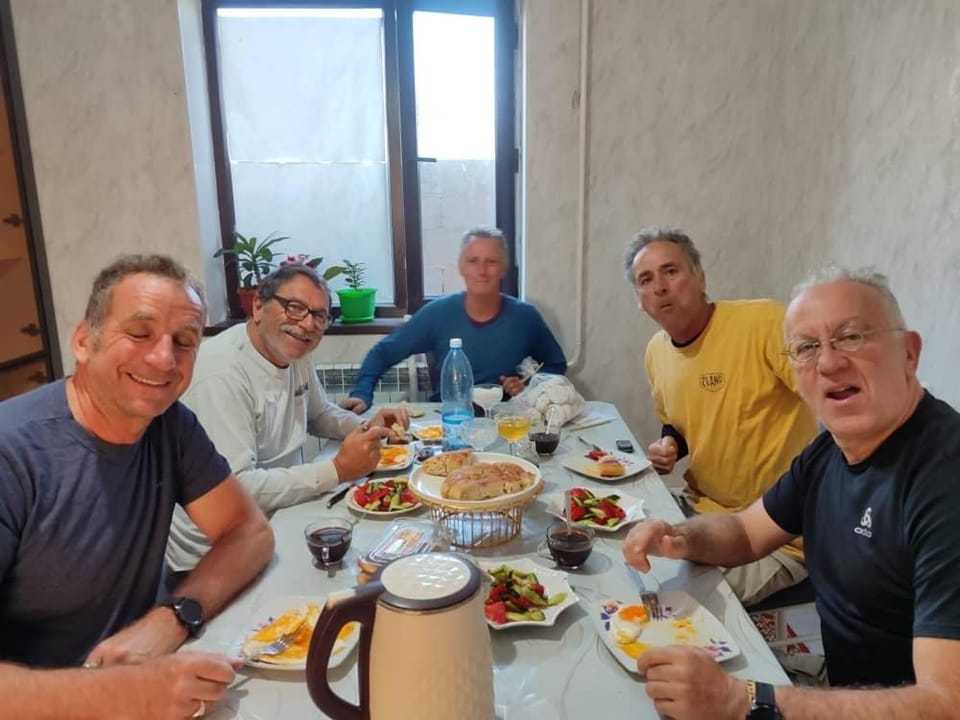 People, Food, Lunch, Dinner, group of guests