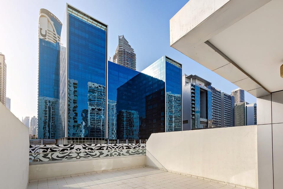 Balcony/Terrace, City view