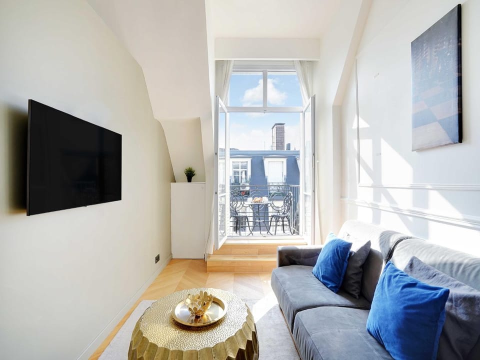 TV and multimedia, Living room