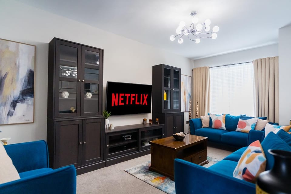 Communal lounge/ TV room, Communal lounge/ TV room, TV and multimedia, Living room, Seating area