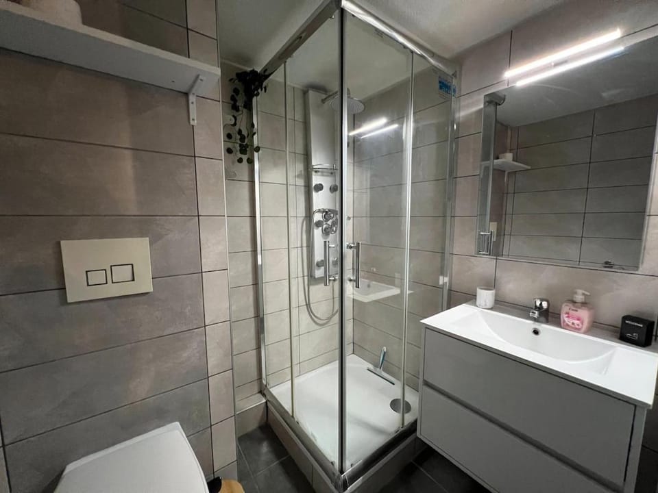 Appartement avec balcon, climatisation et vue mer Apartment in Saint-Cyprien