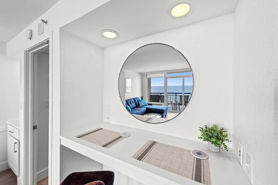 Briza By Casanita - Oceanfront Luxury Suite House in Myrtle Beach