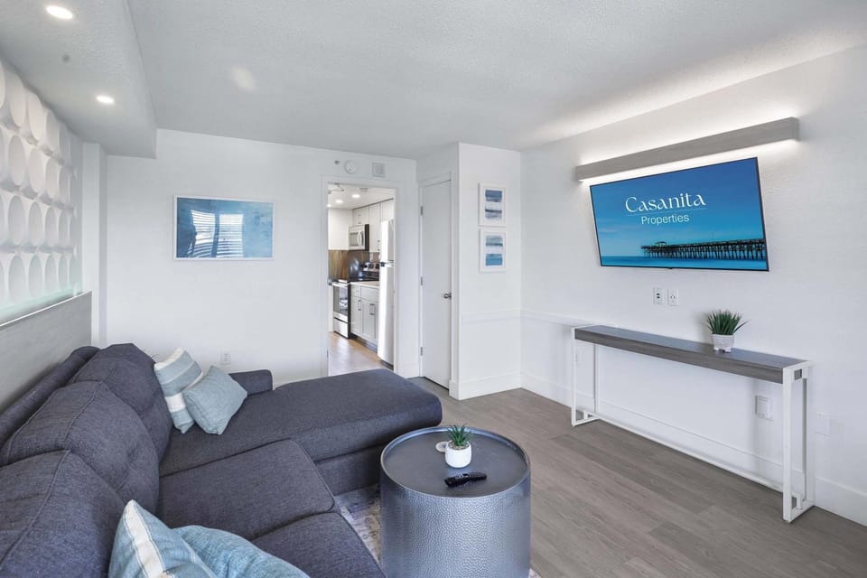 Serenidad By Casanita - Oceanfront Updated Suite House in Myrtle Beach