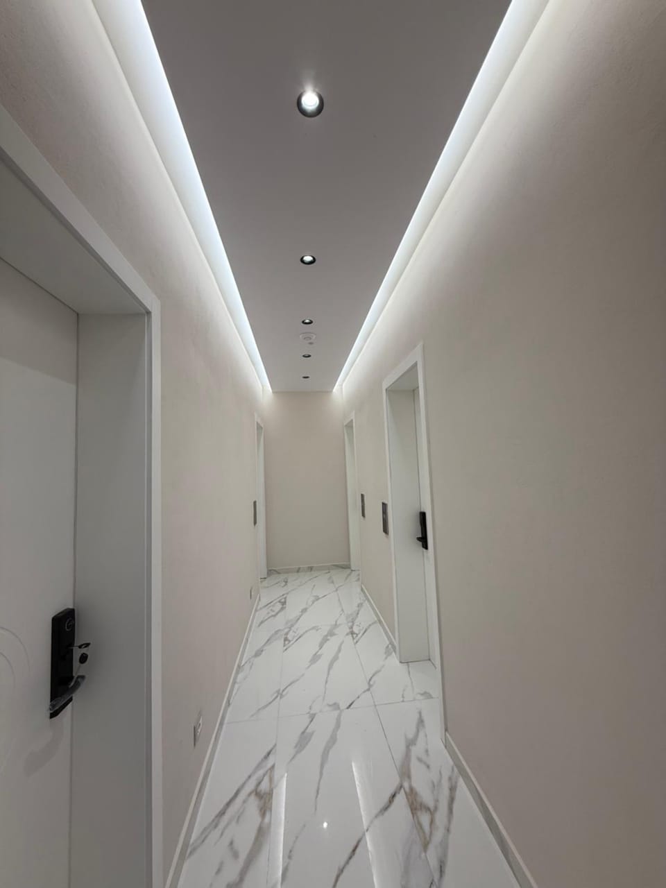 Azure Waves Hotel in Vlorë