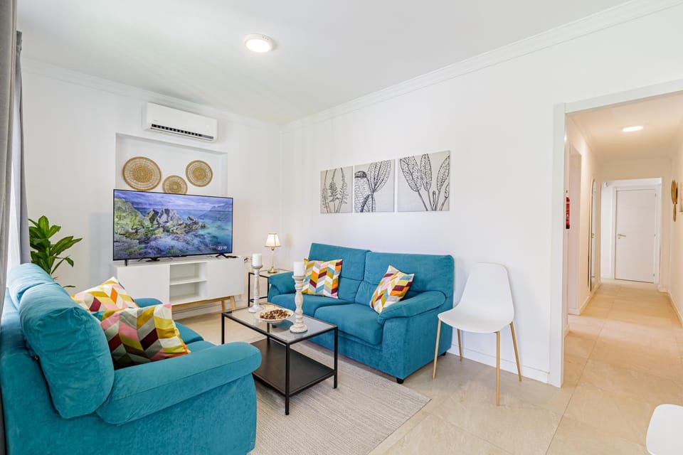TV and multimedia, Living room, air conditioner