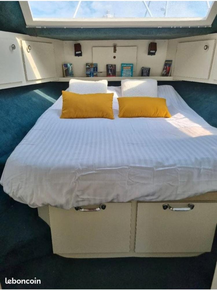 Unusual night on a small yacht Docked boat in Le Havre