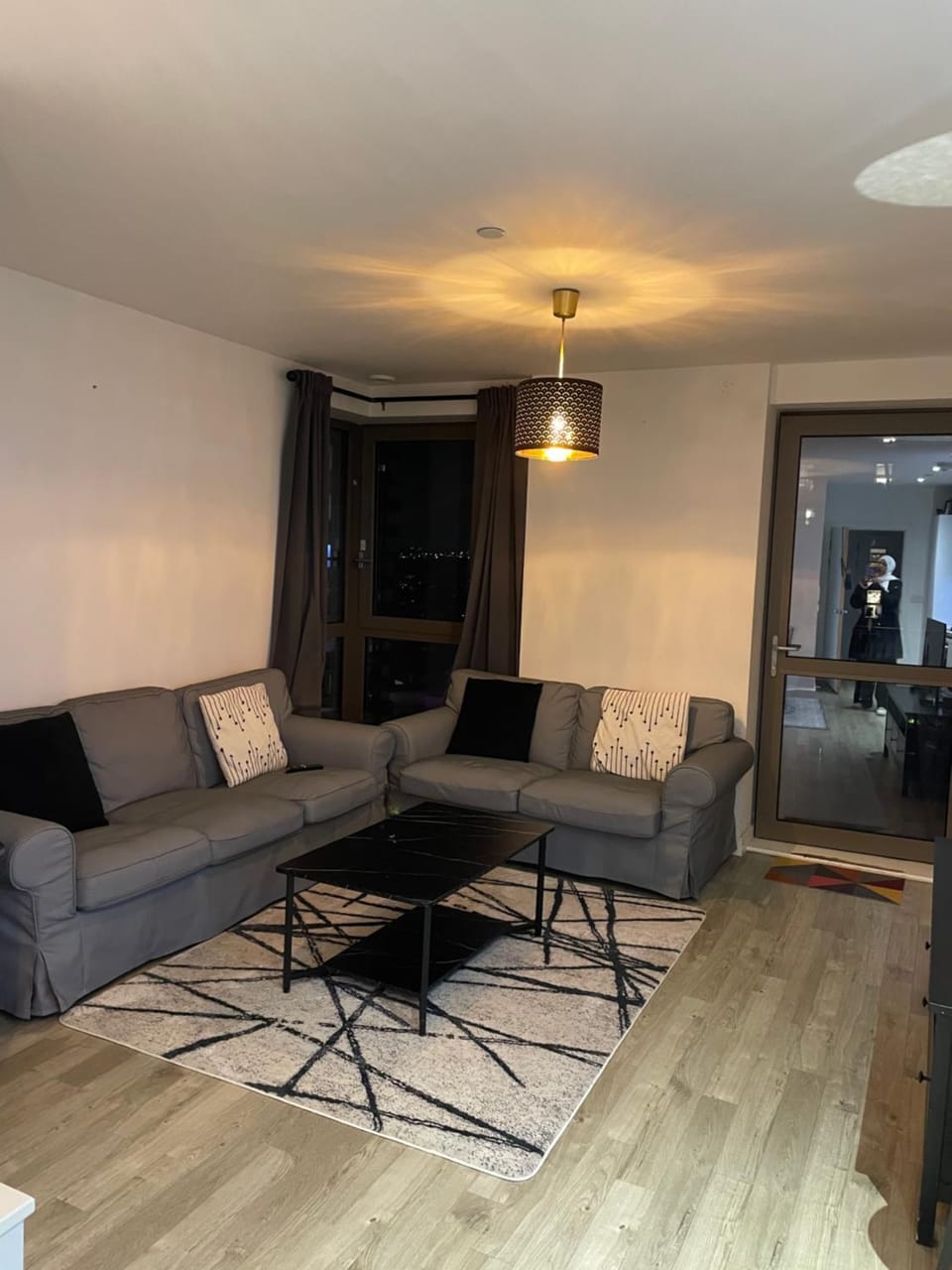 Living room, Seating area
