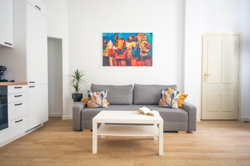 Kitchen or kitchenette, Living room, Seating area