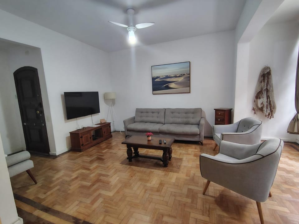 Quadra da praia em Copacabana Apartment in Rio de Janeiro