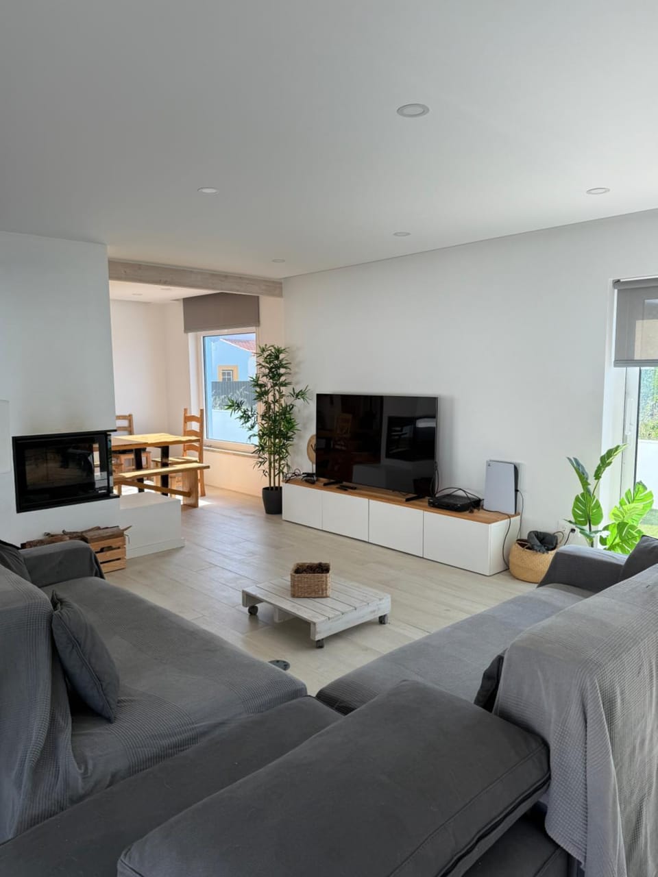 Communal lounge/ TV room, TV and multimedia, Living room