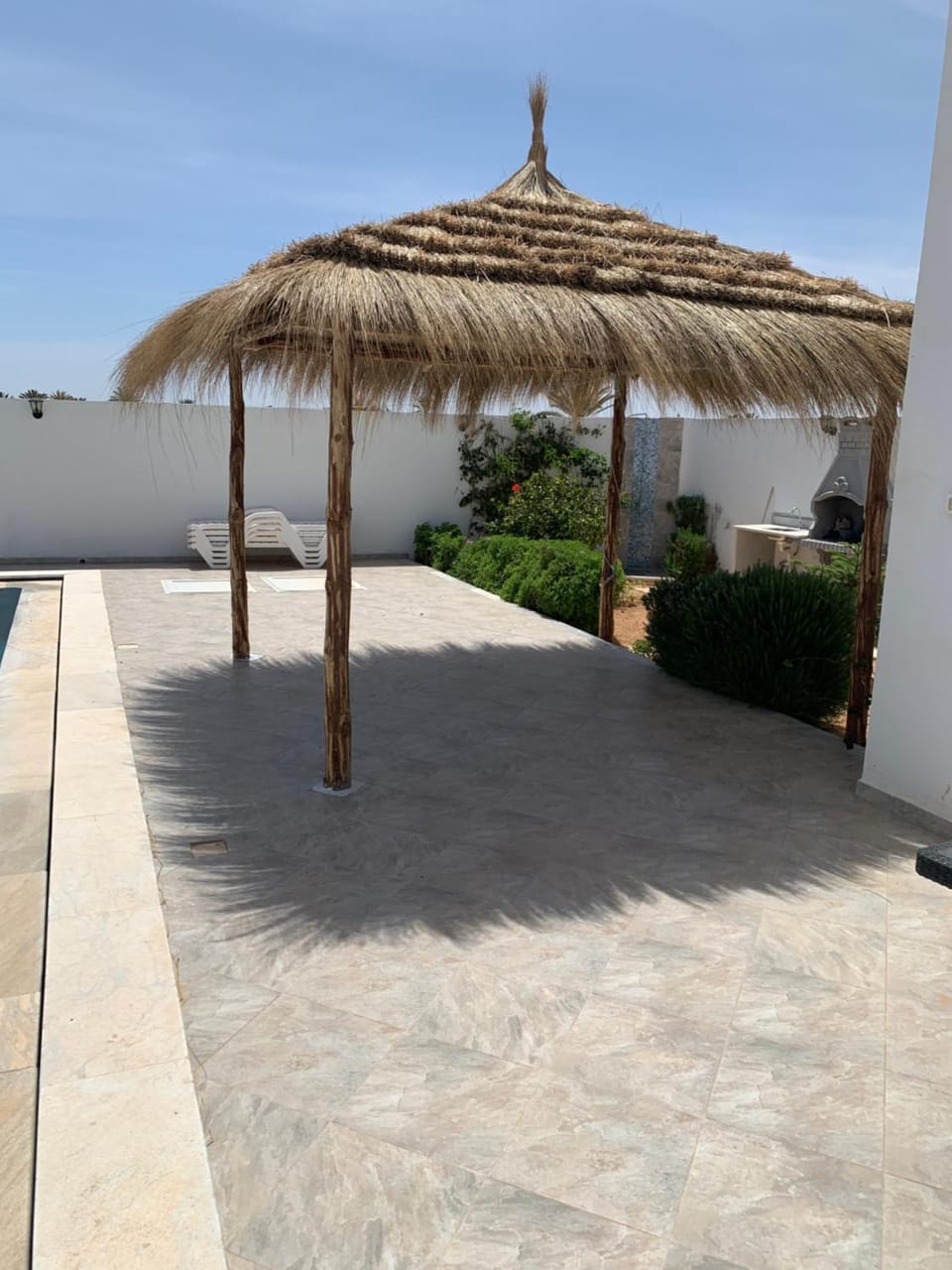 villa magnifique pescine unique à 300 m de la plage Villa in Tunisia