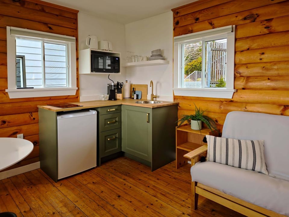 Hunts Point 1-BR Coastal Retreat - Cottage # 8 House in Nova Scotia