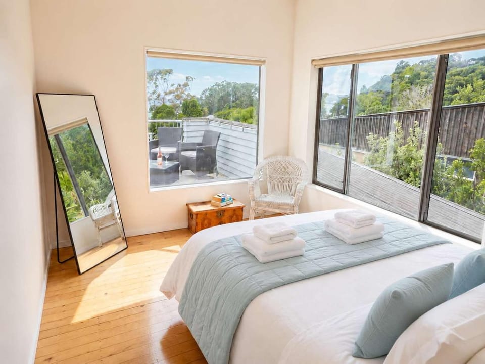 Beachlovers Onetangi - Stay Waiheke House in Auckland Region