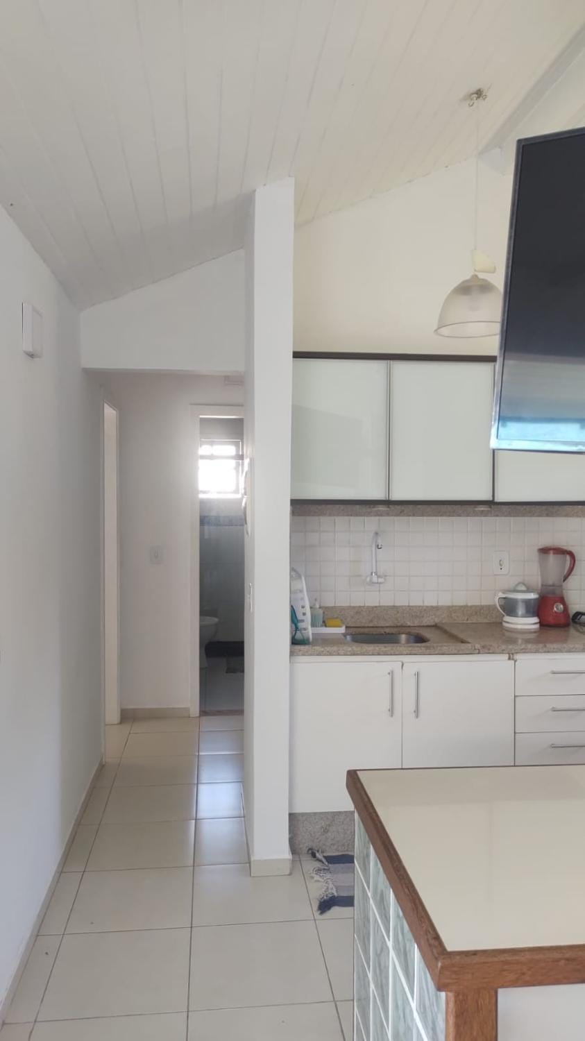 Casa a 20 metros da praia, Wi-Fi em condomínio privado! House in Armacao dos Buzios