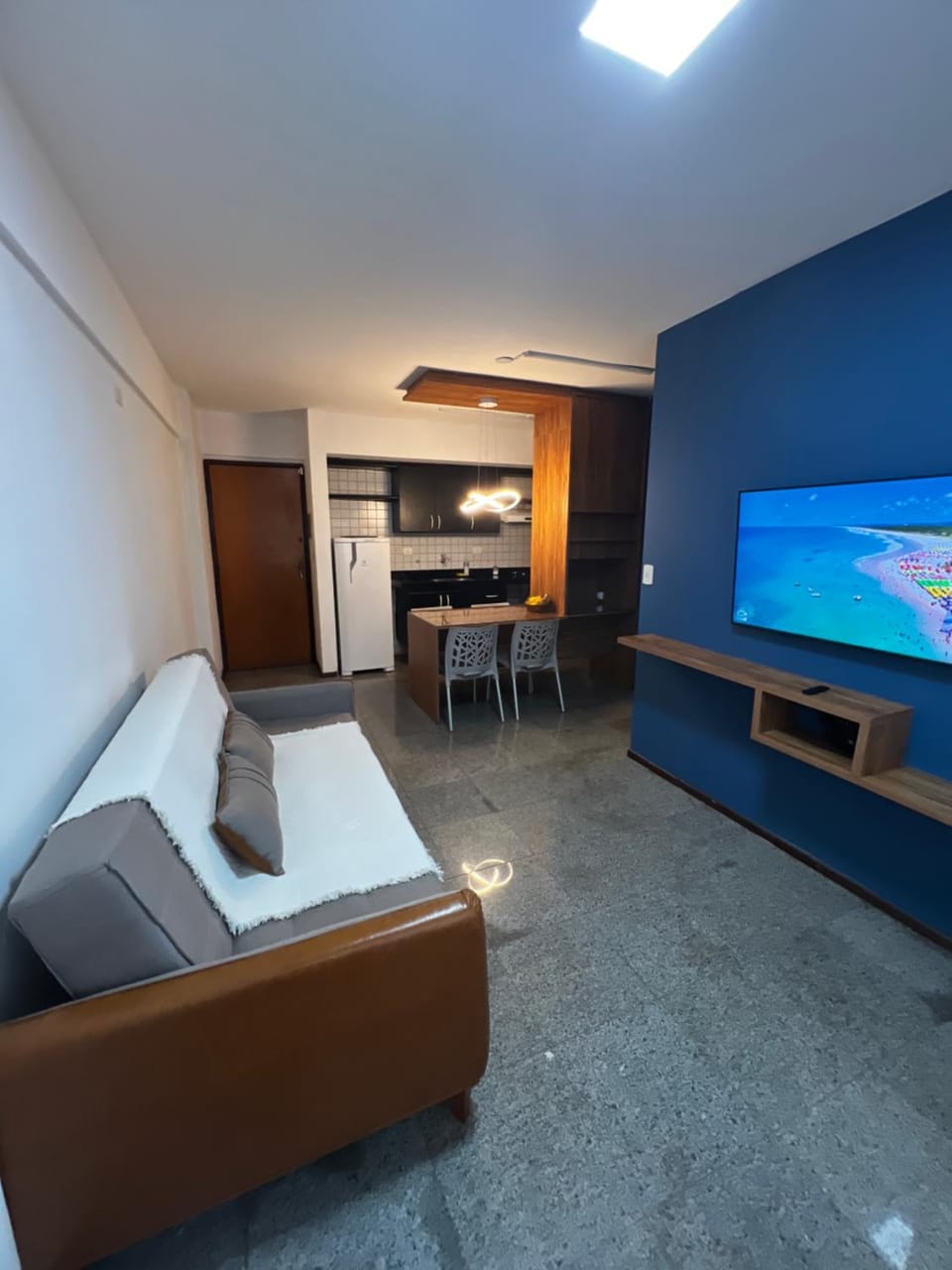 TV and multimedia, Kitchen or kitchenette, Living room