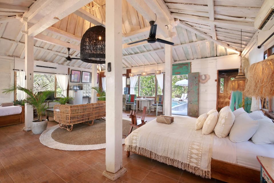 Bed, Photo of the whole room, air conditioner