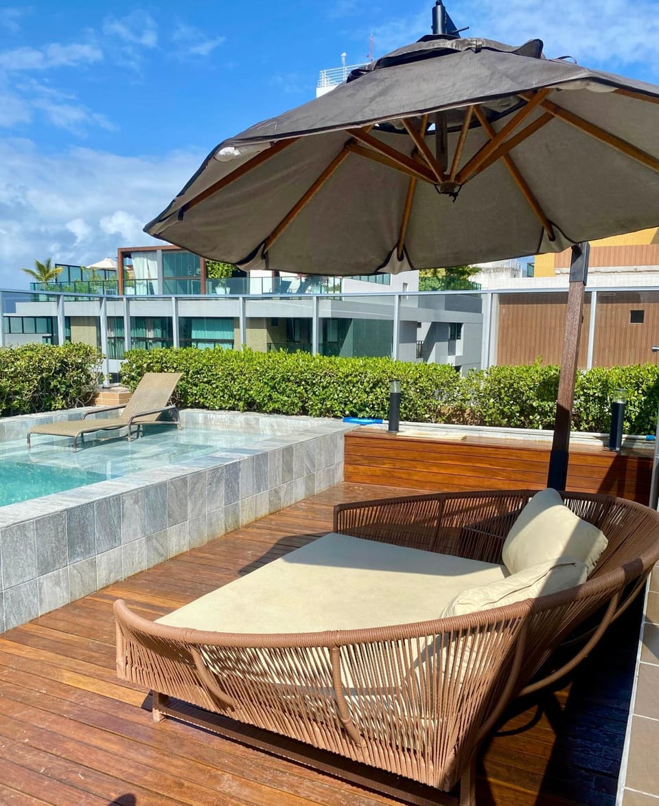 Property building, Day, Pool view, Swimming pool, sunbed