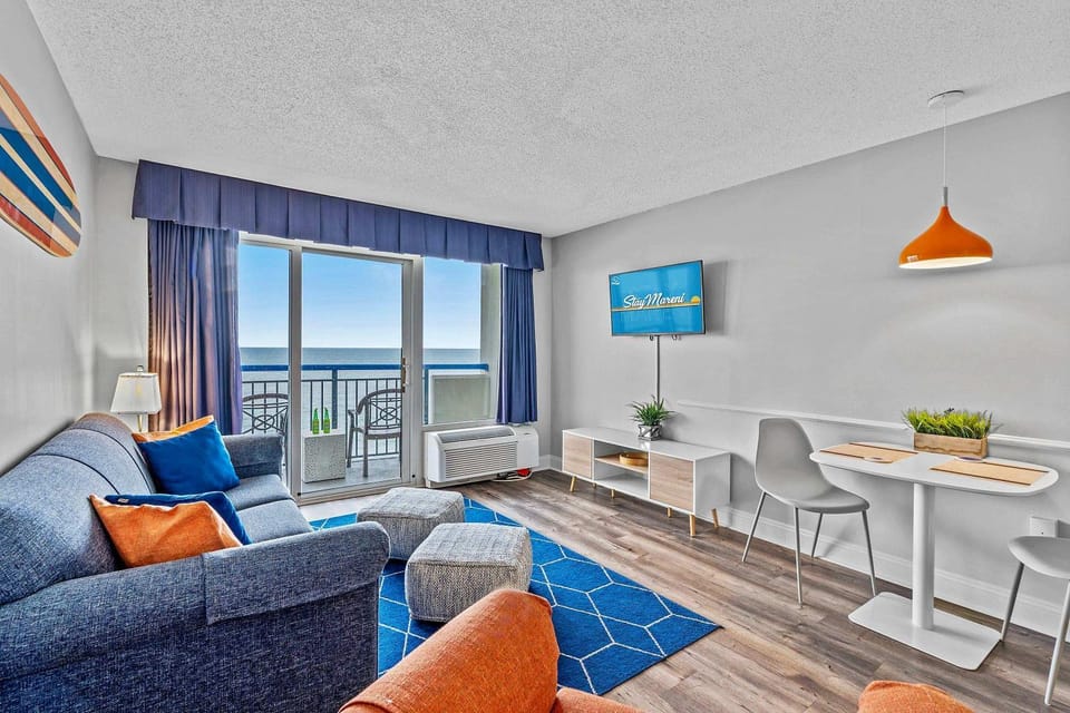 Deja View by StayMareni - Double Oceanfront Suite House in Myrtle Beach