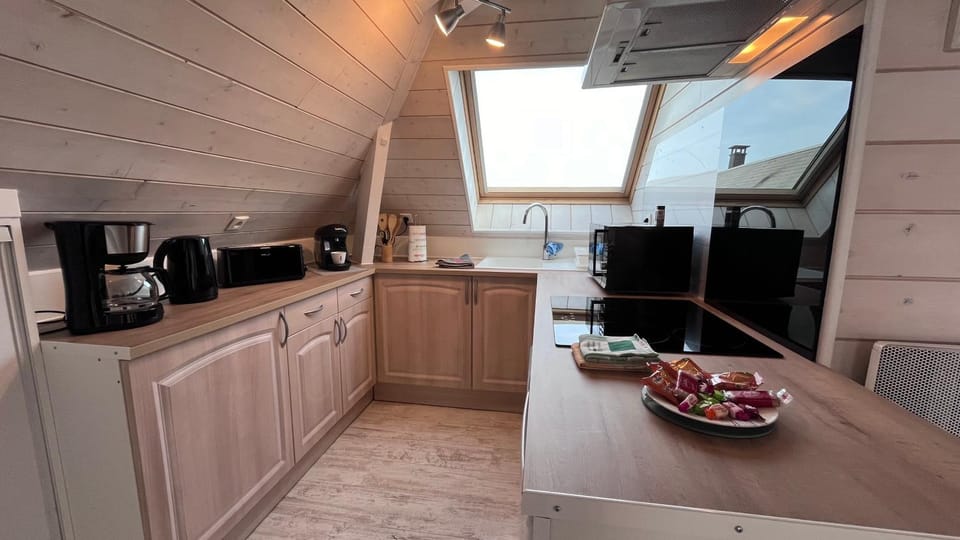 microwave, oven, stove, kitchen
