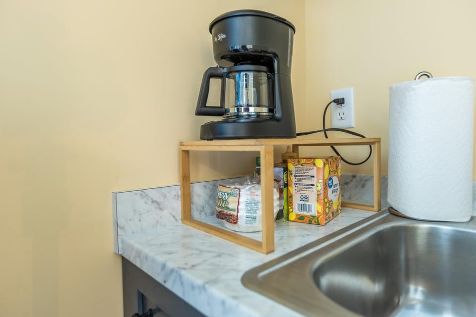 Coffee/tea facilities, Kitchen or kitchenette