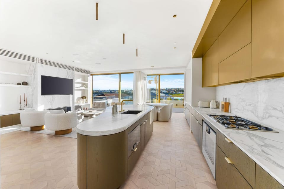 Sol Penthouse, North Bondi Isyd Luxe Apartment in Sydney