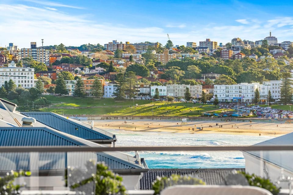 Sol Penthouse, North Bondi Isyd Luxe Apartment in Sydney
