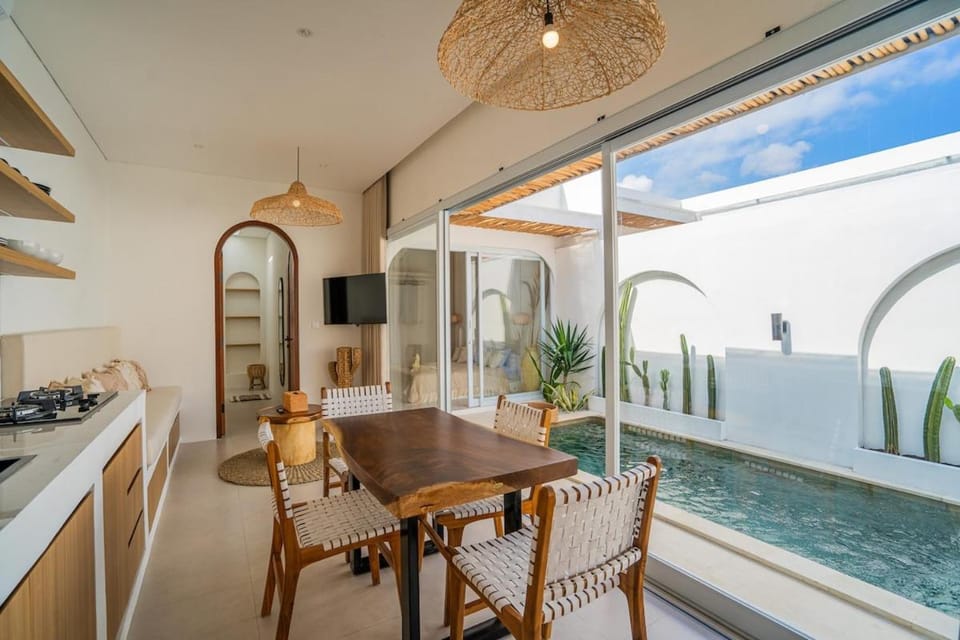 NEW! Villa Teratai - 1BR Villa in Kerobokan Villa in North Kuta