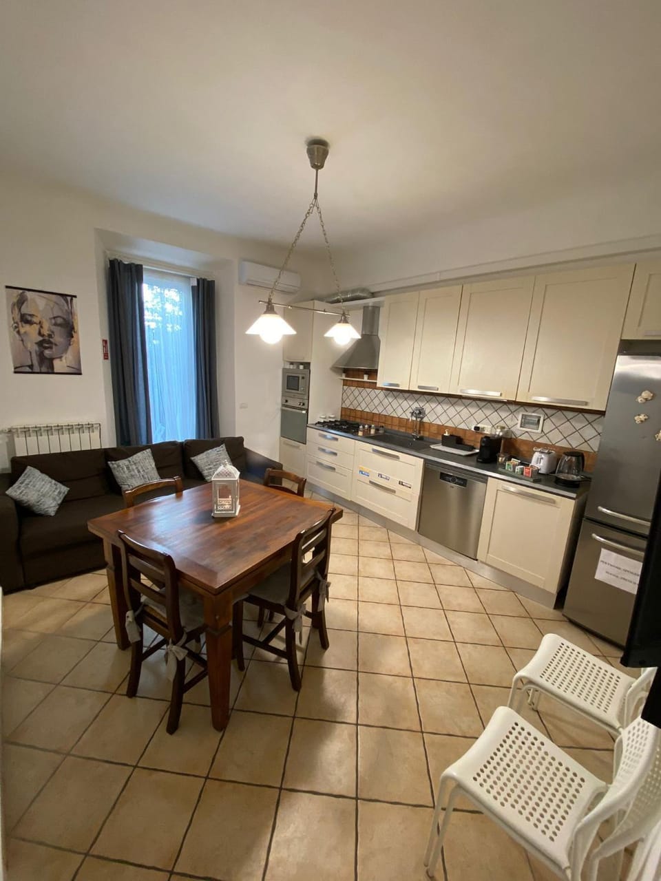 Living room, kitchen