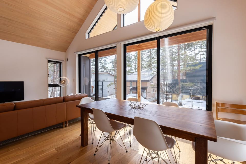 Hinoki Chalet by Hakuba White Fox Company Chalet in Hakuba