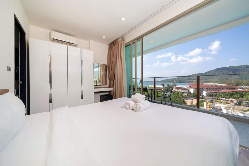 Bed, View (from property/room), Photo of the whole room, Bedroom, Mountain view, Sea view, wardrobe