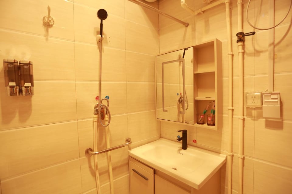 Shower, Bathroom