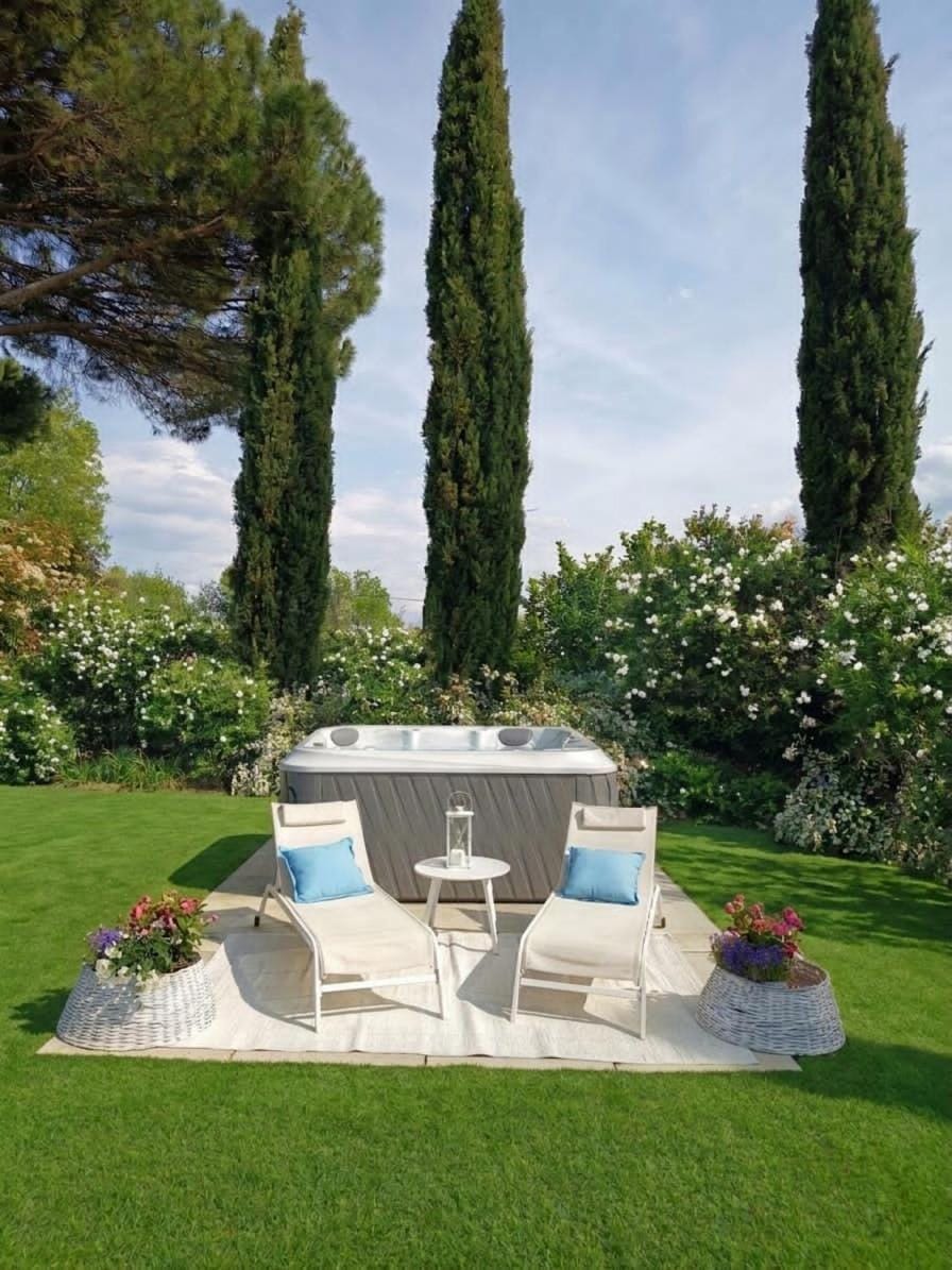 Villa Ines with pool and Jacuzzi hot tube Villa in Tuscany