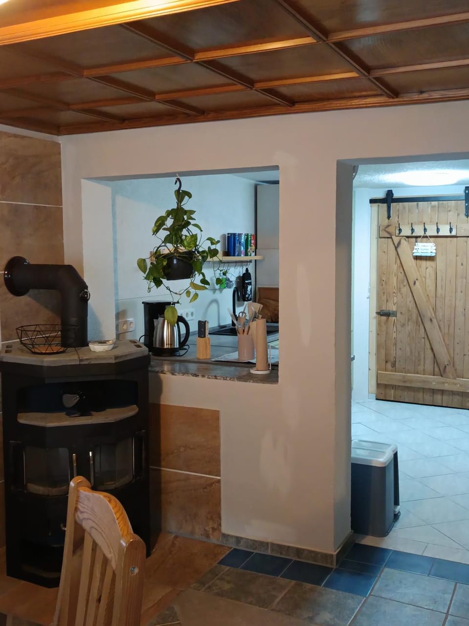 Property building, Kitchen or kitchenette, Living room
