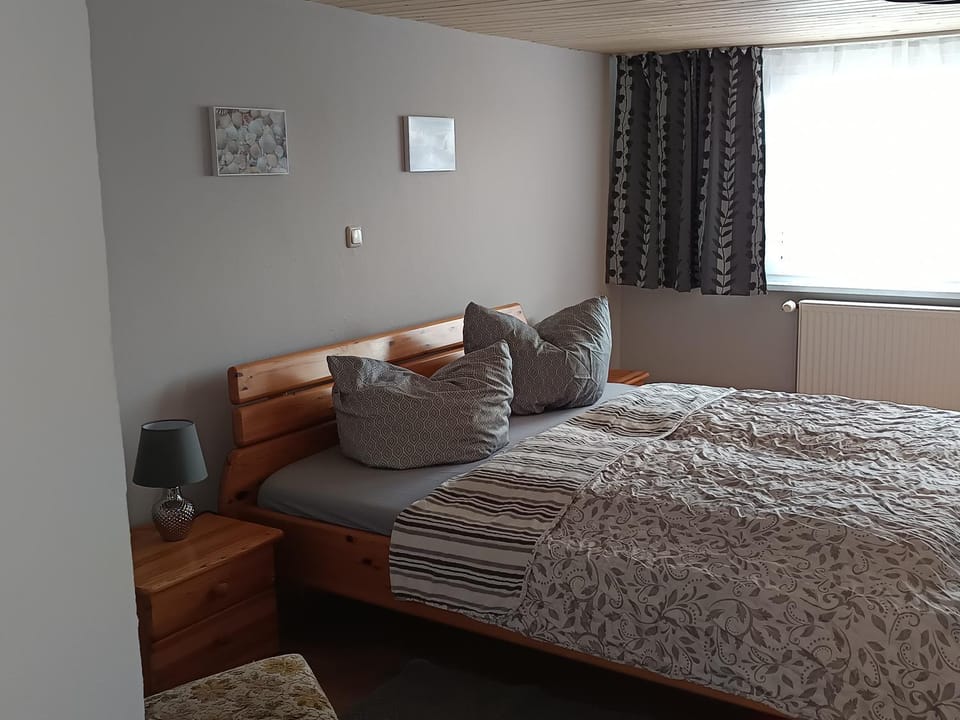 Living room, Bedroom