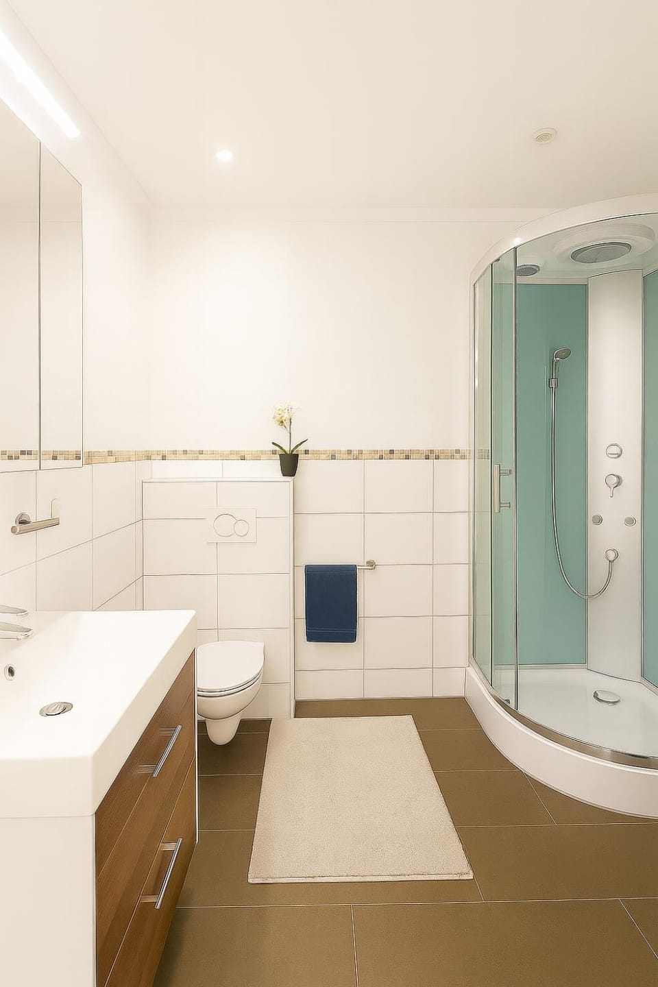 Shower, Toilet, Bathroom, towels
