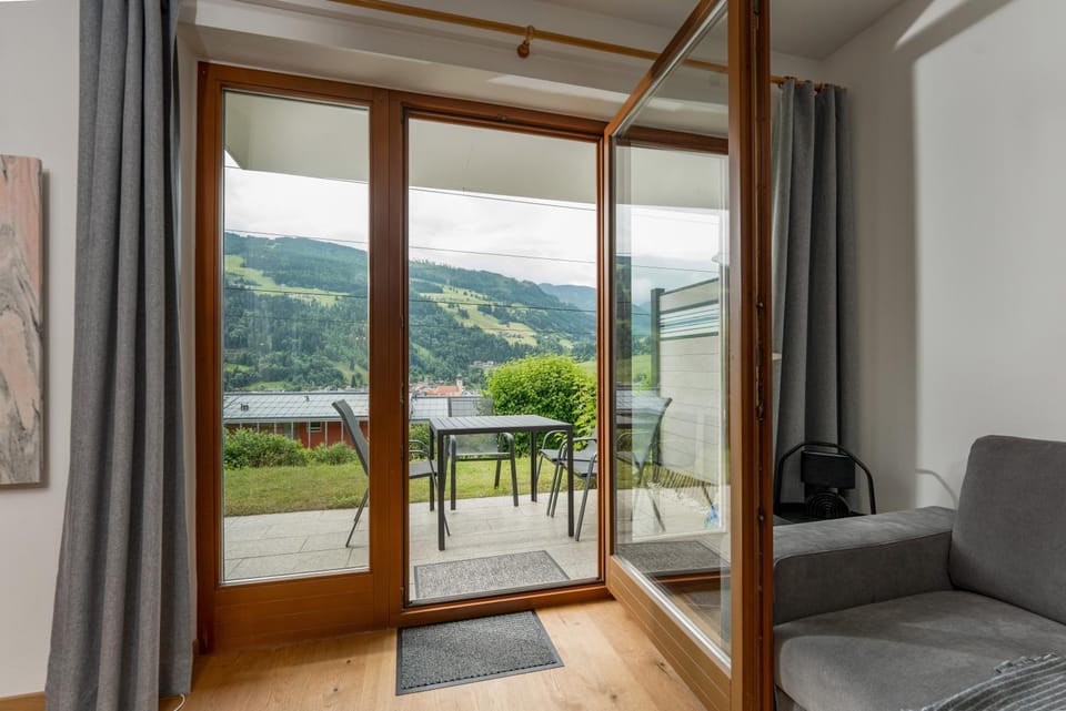 Day, Natural landscape, View (from property/room), Balcony/Terrace, Living room, Seating area, Mountain view