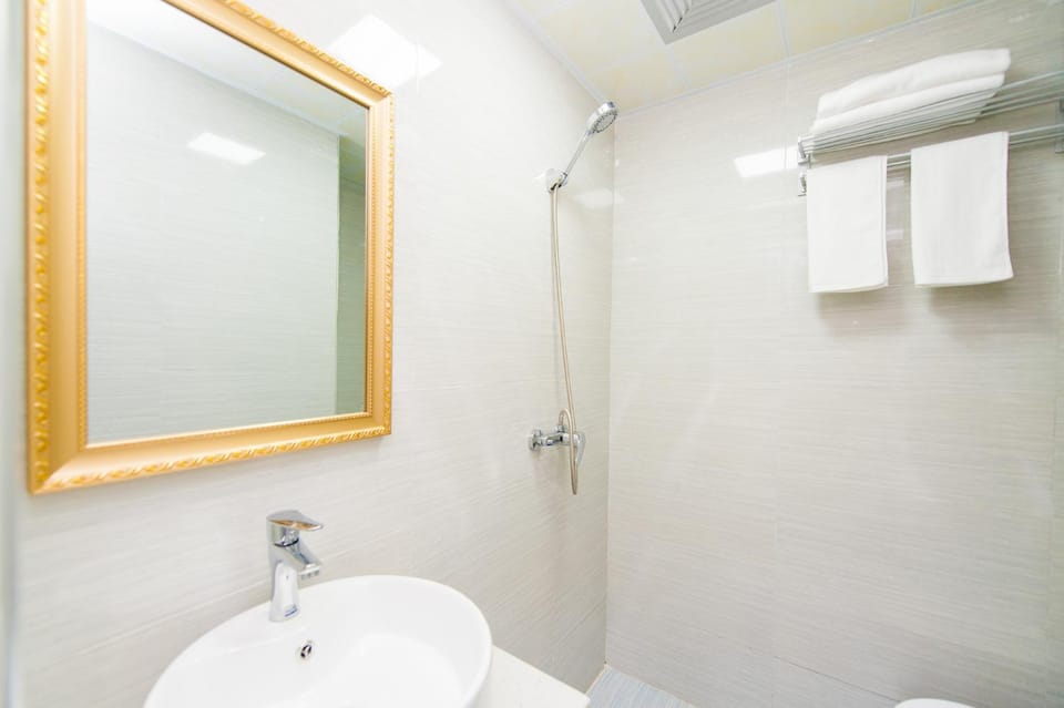 Weiyi Boutique Hotel Bed and Breakfast in Wuhan