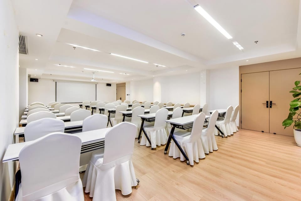 Meeting/conference room