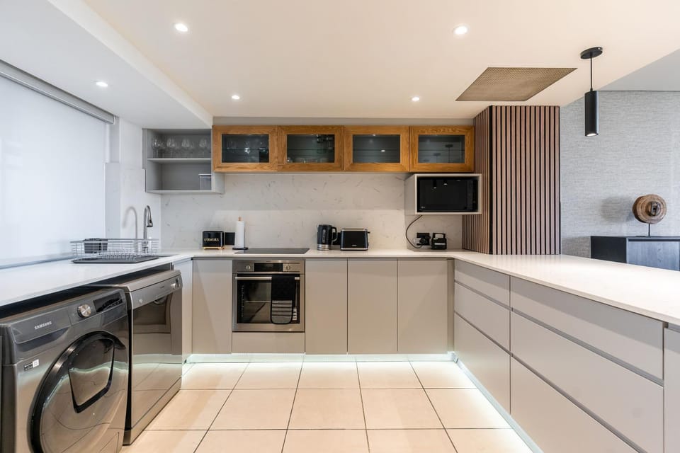 Harbour Edge 606 Apartment in Cape Town