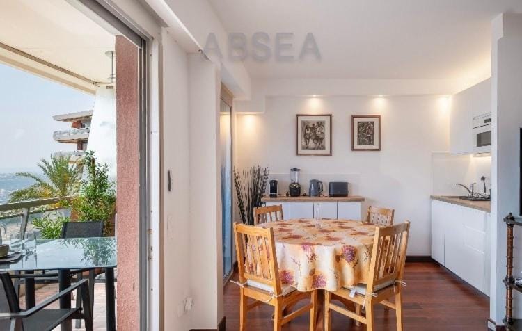 Nice Sea View Studio Pool Terrace Parking Apartment in Nice
