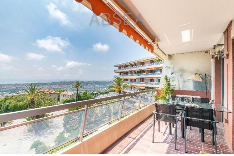 Nice Sea View Studio Pool Terrace Parking Apartment in Nice