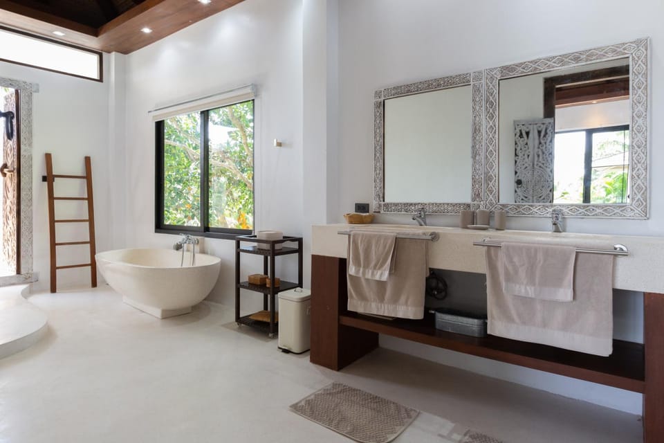 Bathroom, Bath