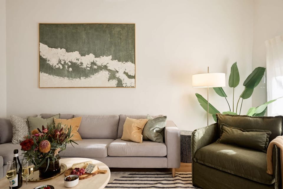 Living room, Seating area