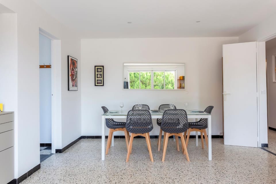 Chez Claude - Spacieux appartement climatisé proche de la plage Apartment in Le Grau-du-Roi